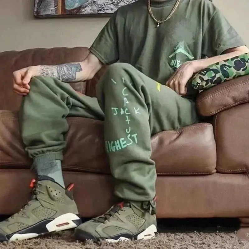 Travis Scott Hoodie — photo 3 of 4