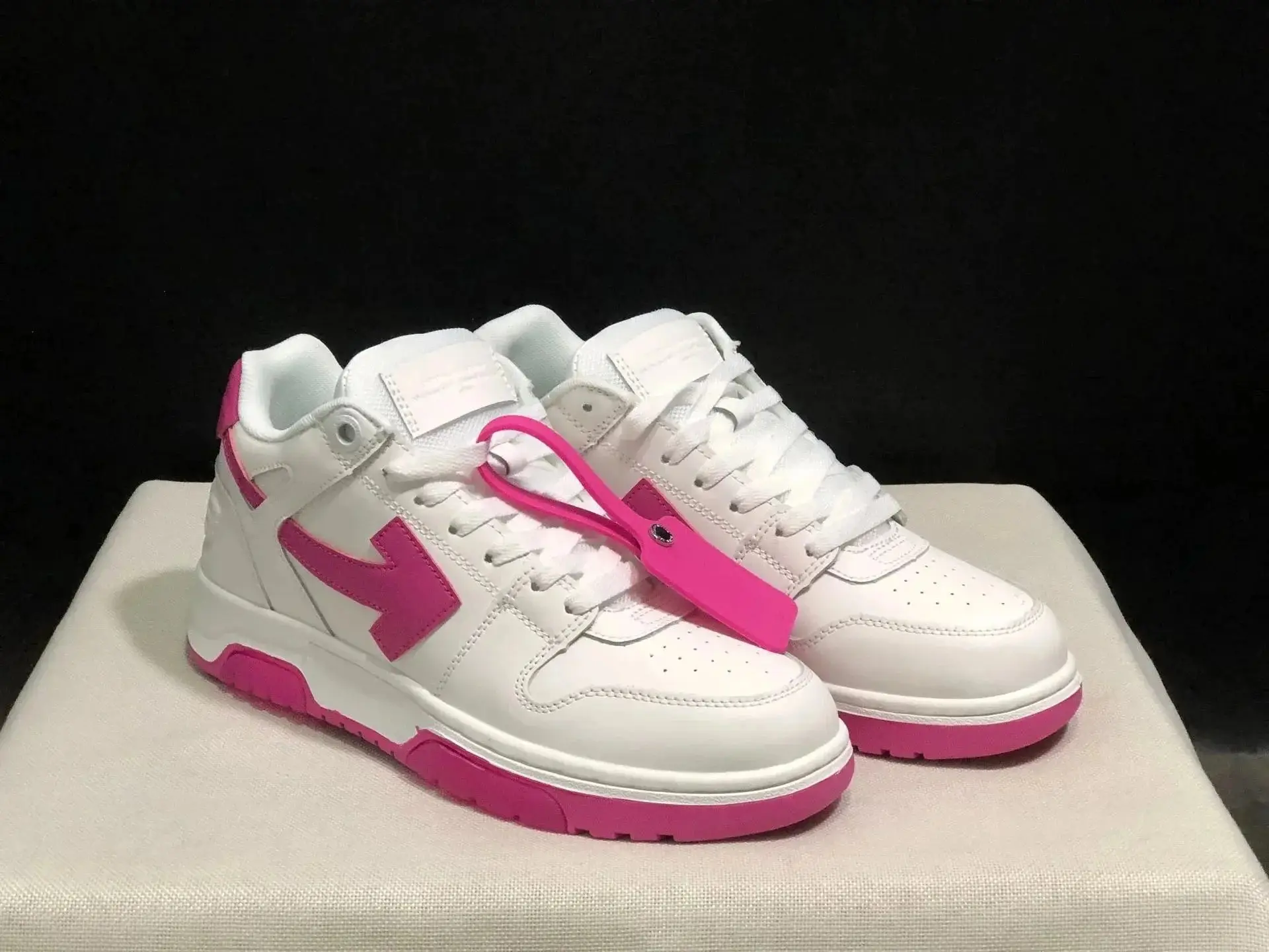 Off-White Shoes — photo 8 of 13