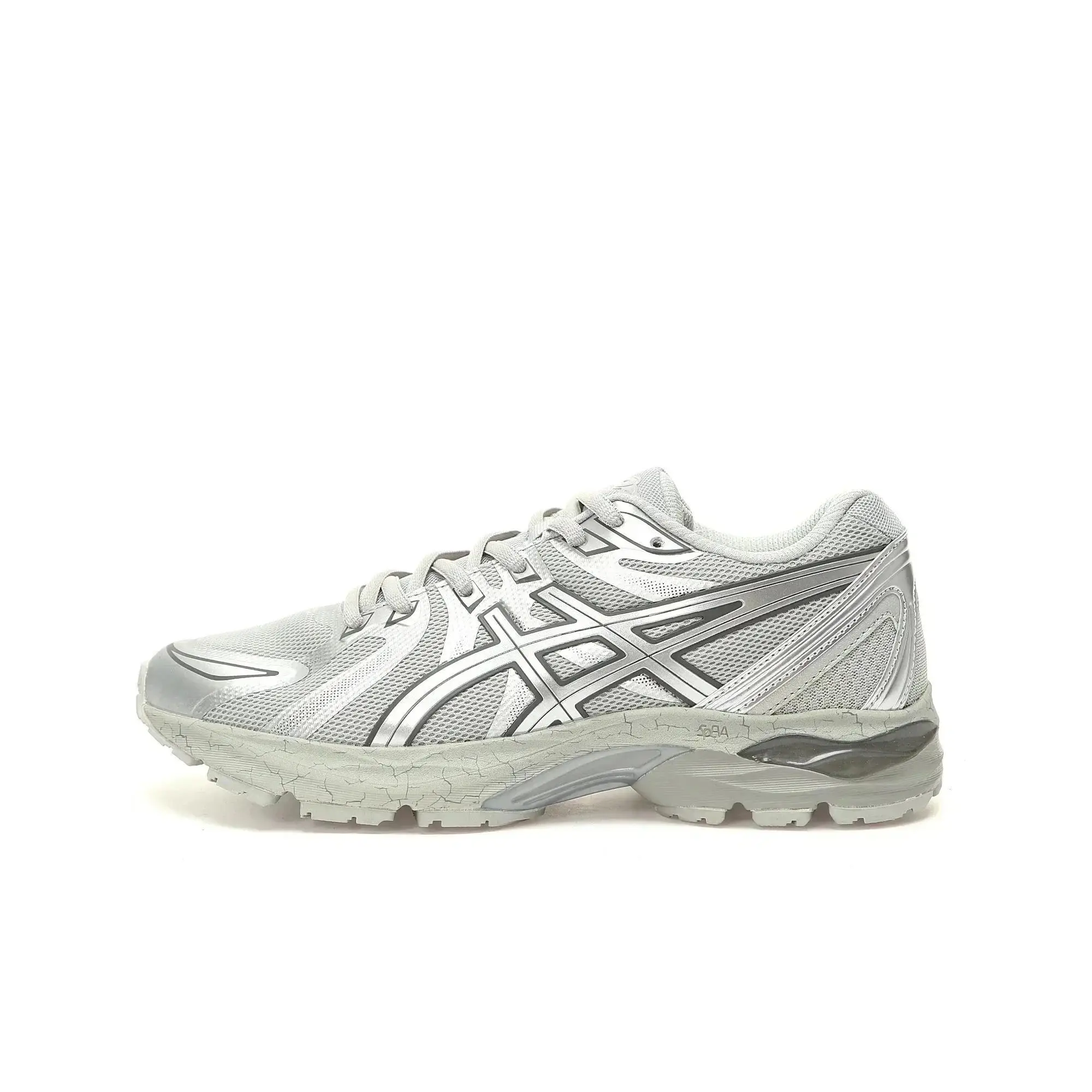 Asics shoes — photo 13 of 14