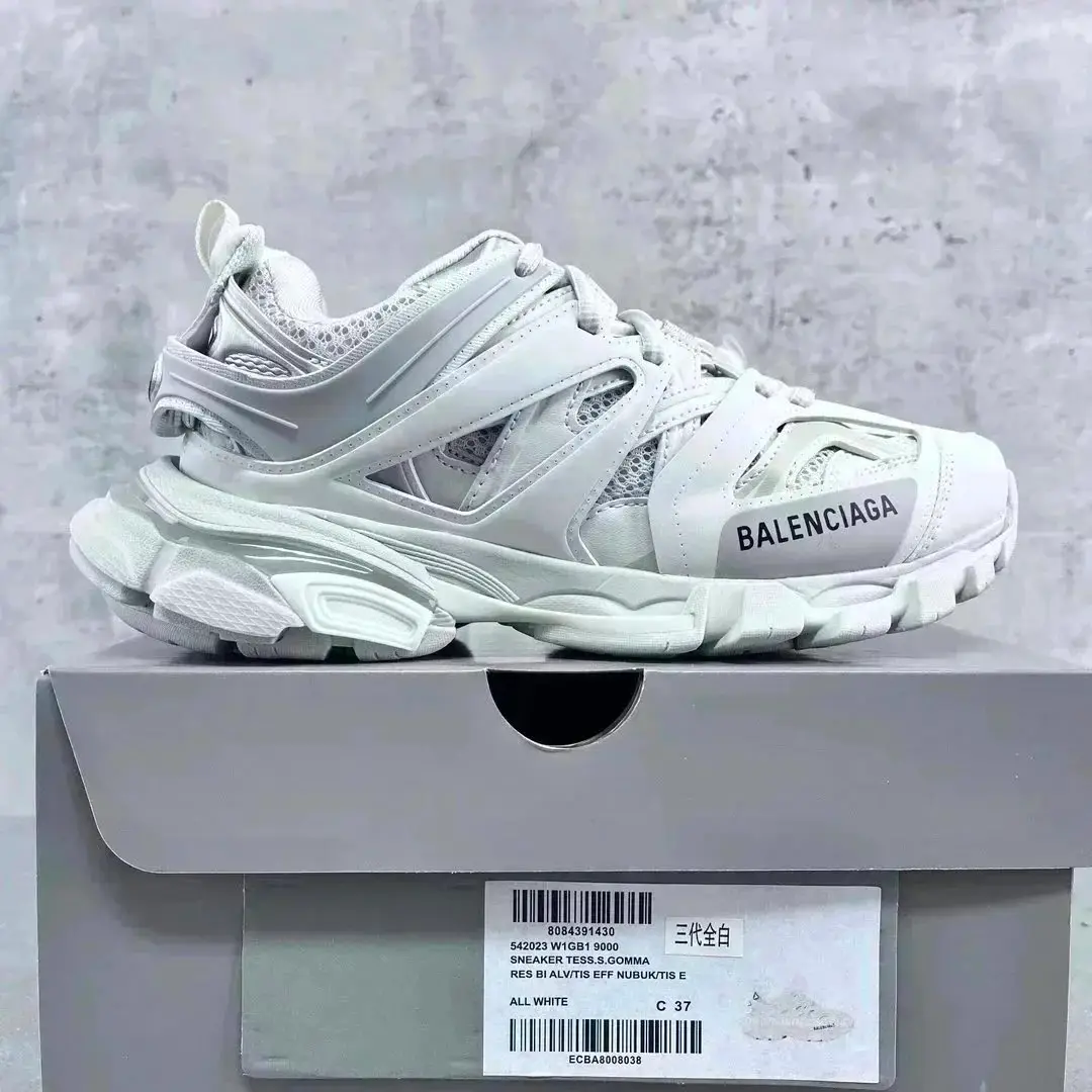 Balenciaga shoes — photo 11 of 15