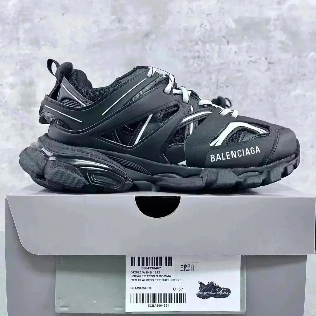Balenciaga shoes — photo 8 of 15