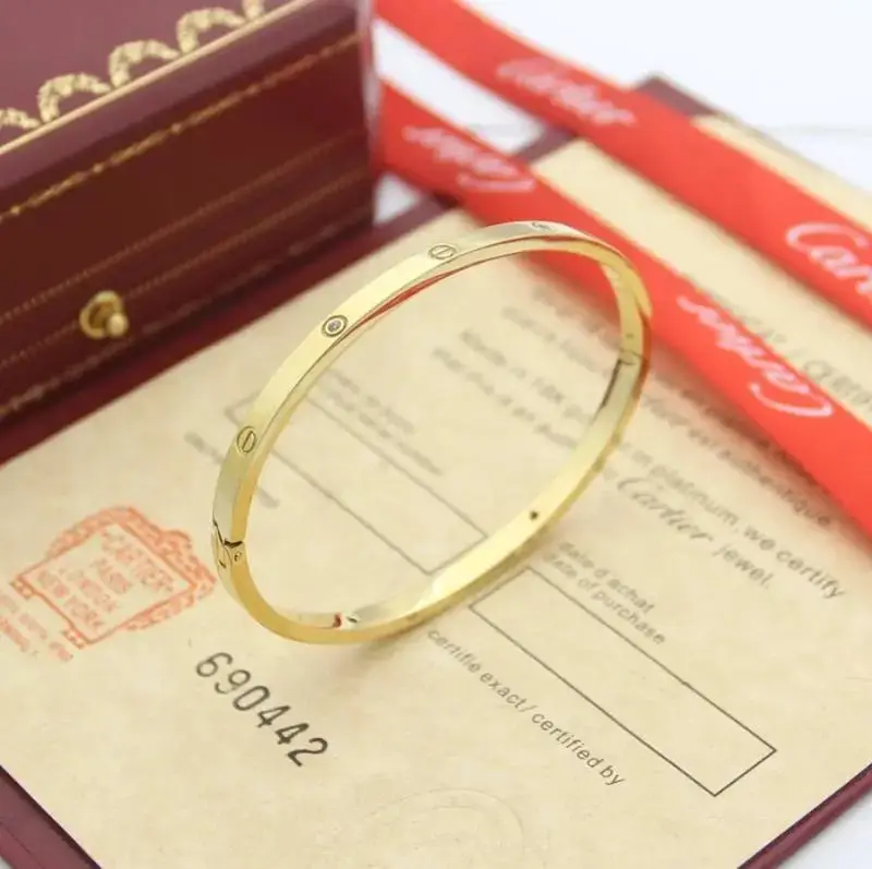 Cartier Love Bracelet — photo 11 of 15