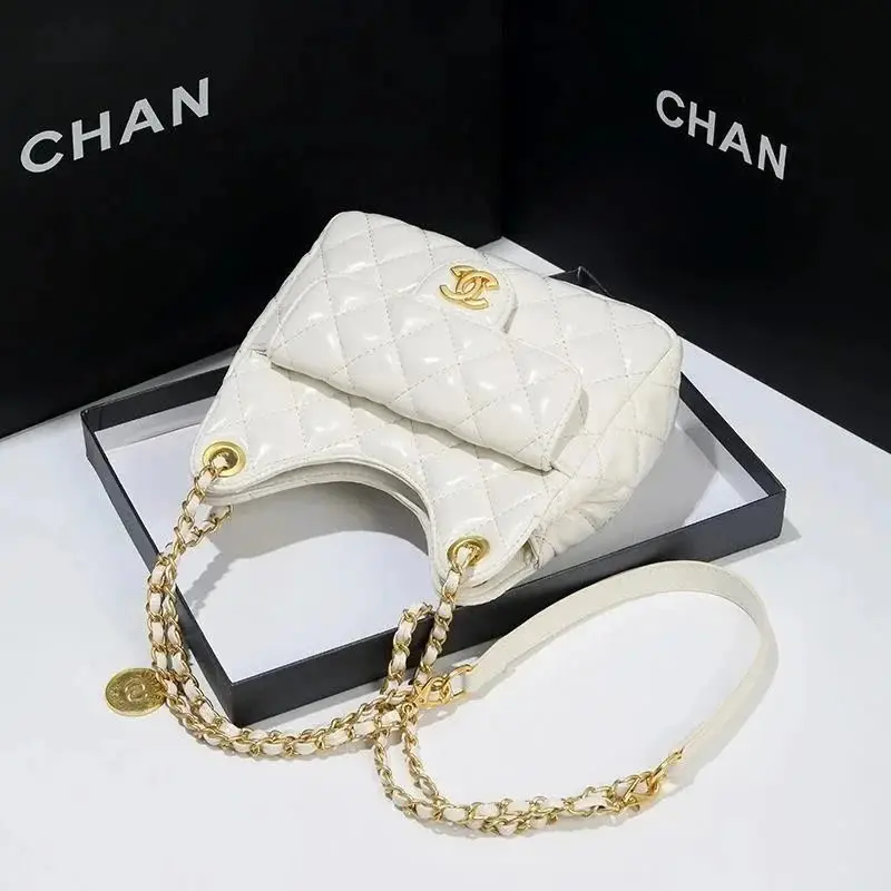 Chanel Fashion Bag — photo 4 of 5