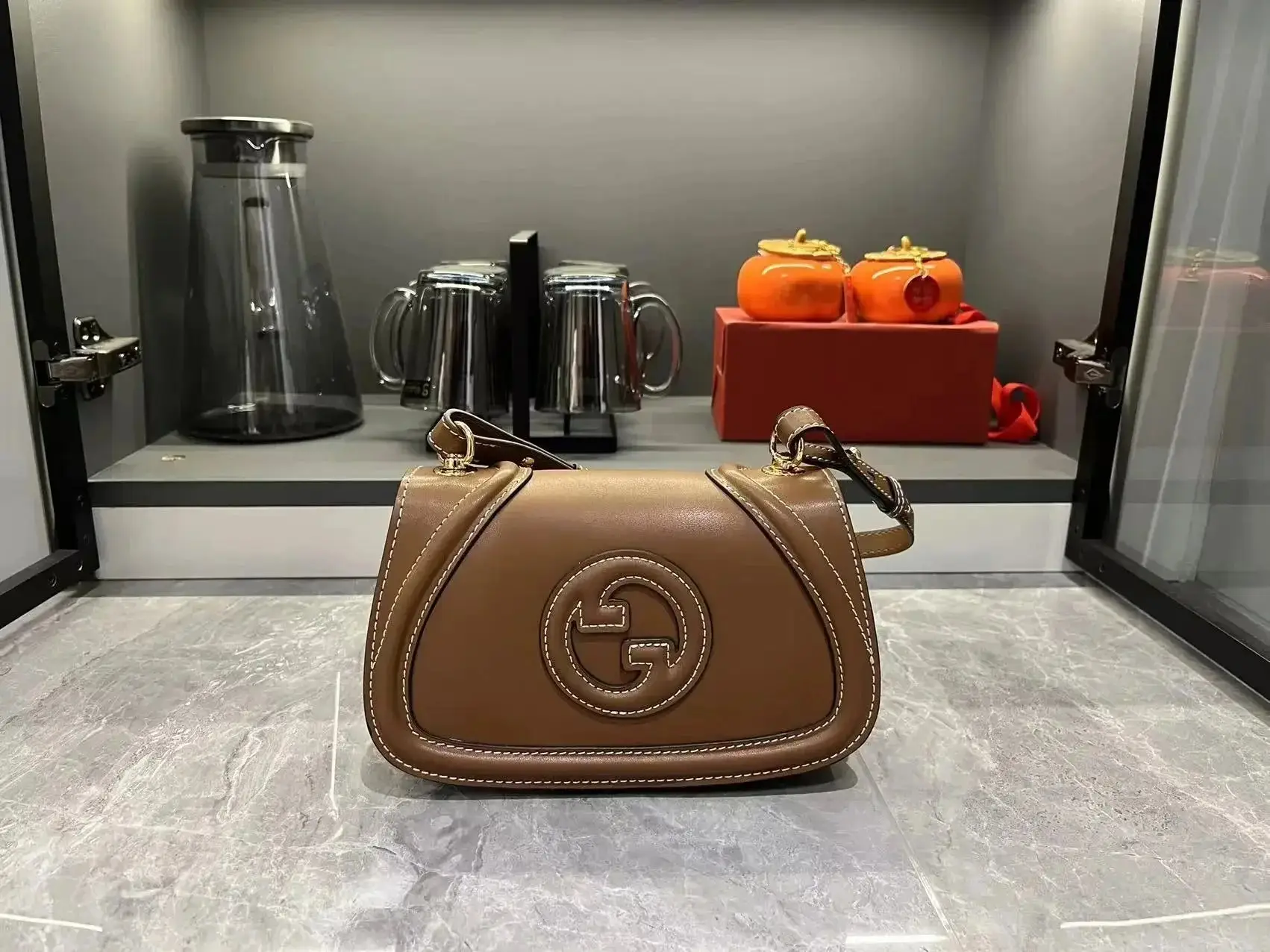 Gucci GG Supreme Shoulder Bag — photo 8 of 14