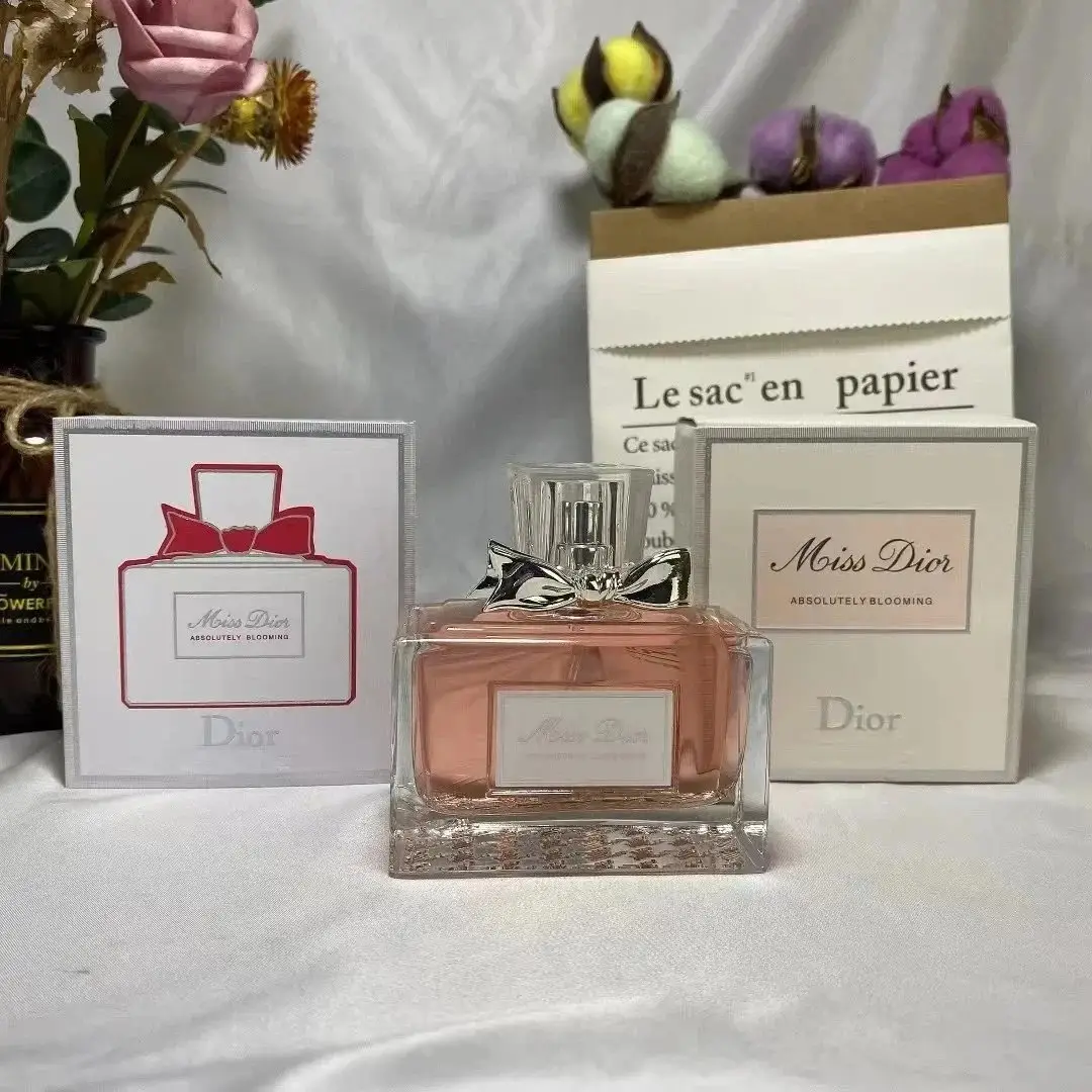 Dior Perfume — photo 2 of 15