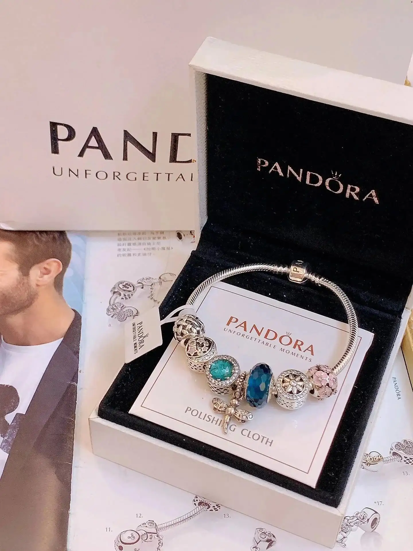 PANDORA Unforgettable Moments Bracelet — photo 8 of 14