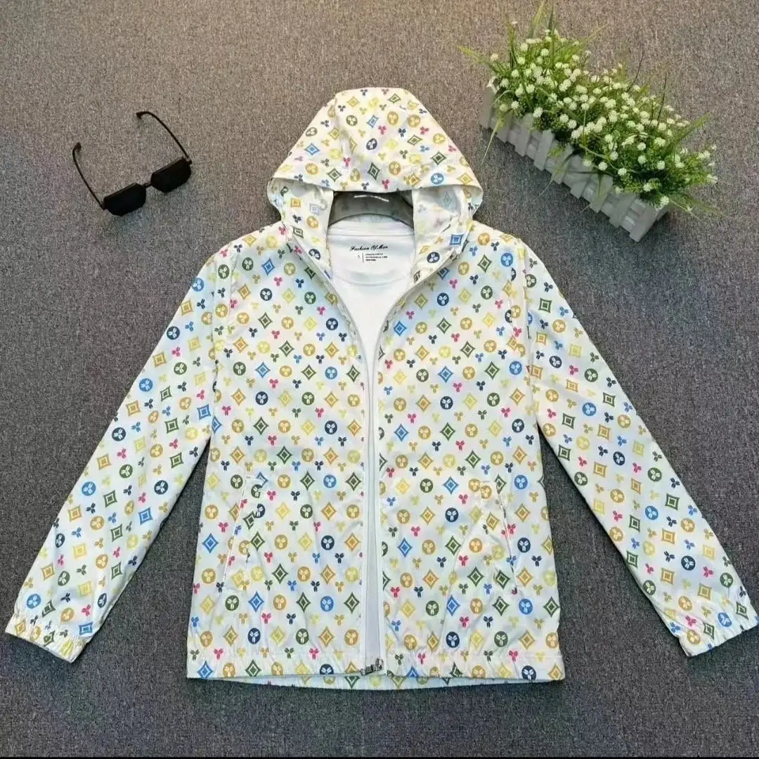 Burberry Moncler prada dior THE NORTH FACE Jackets — photo 4 of 8