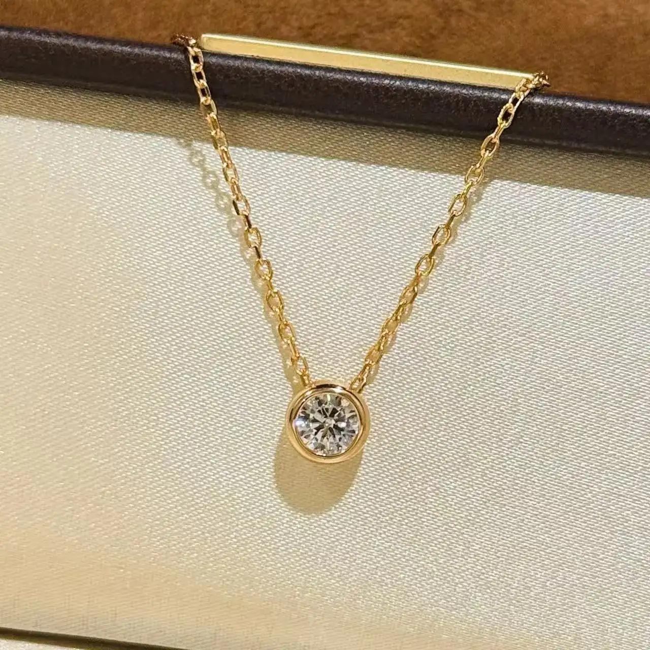 Chanel Pearl CC Logo Necklace — photo 13 of 15