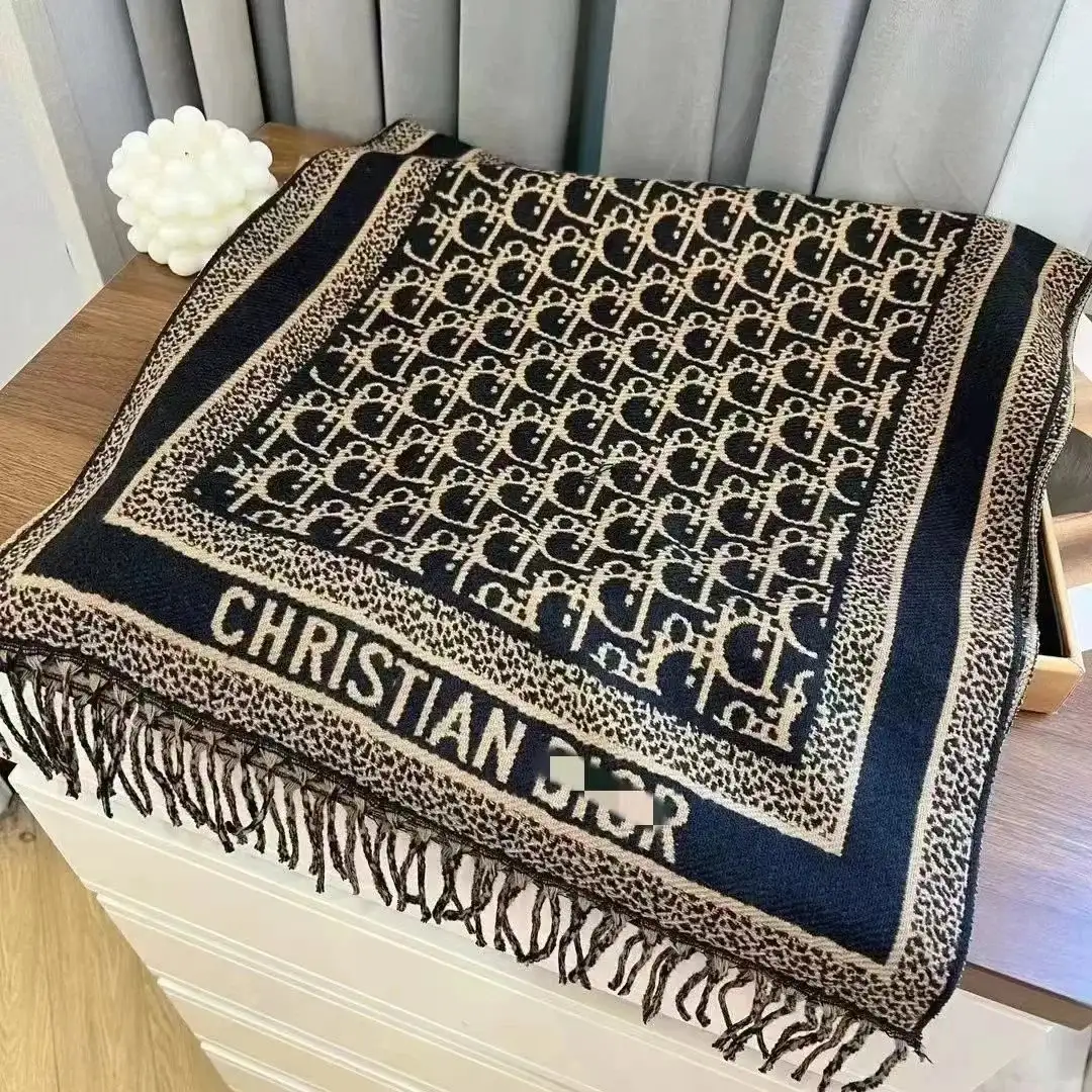 Lv/Dior Scarf — photo 6 of 15