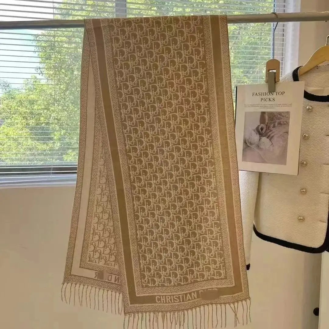Lv/Dior Scarf — photo 7 of 15
