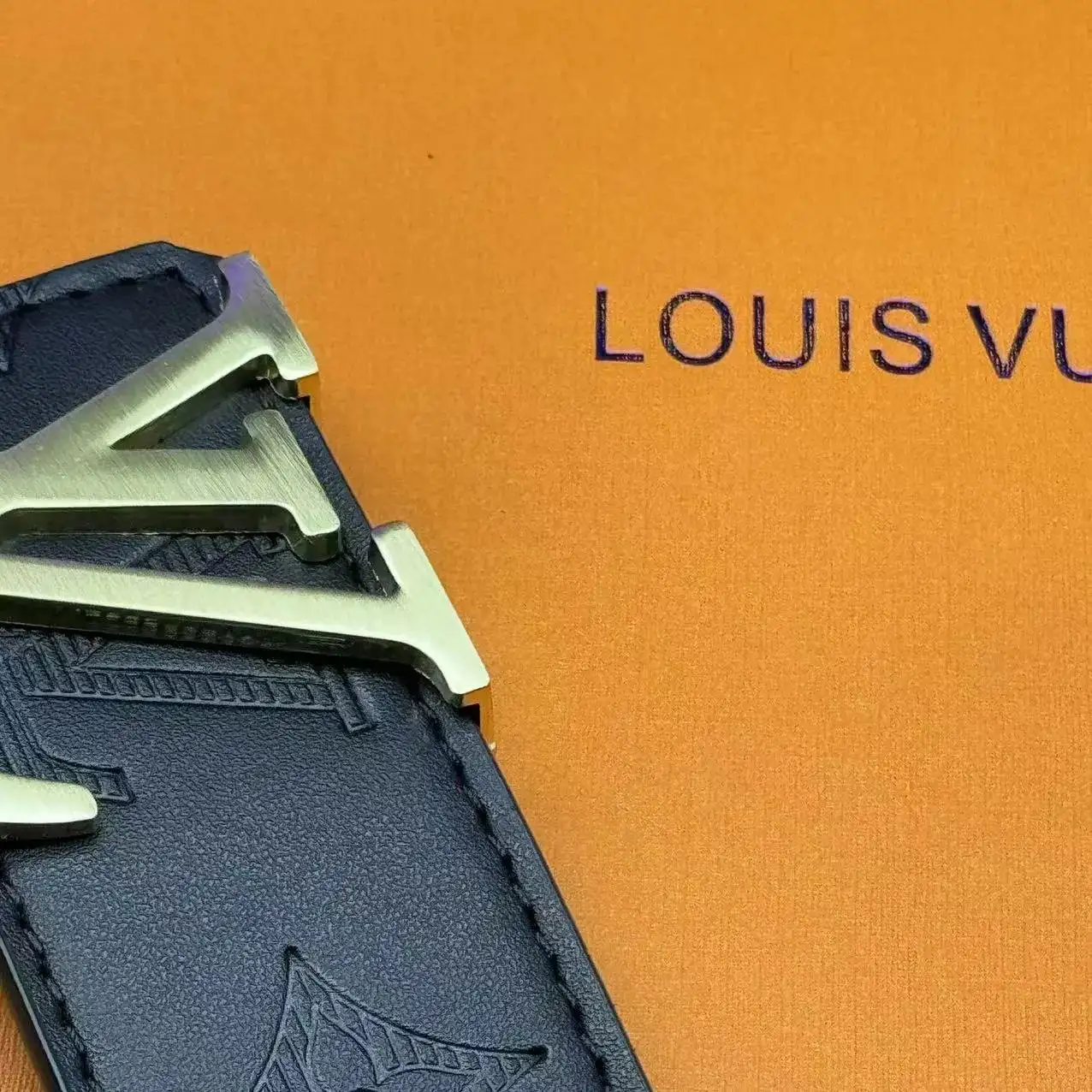 Louis Vuitton LV Initiales Belt — photo 2 of 5