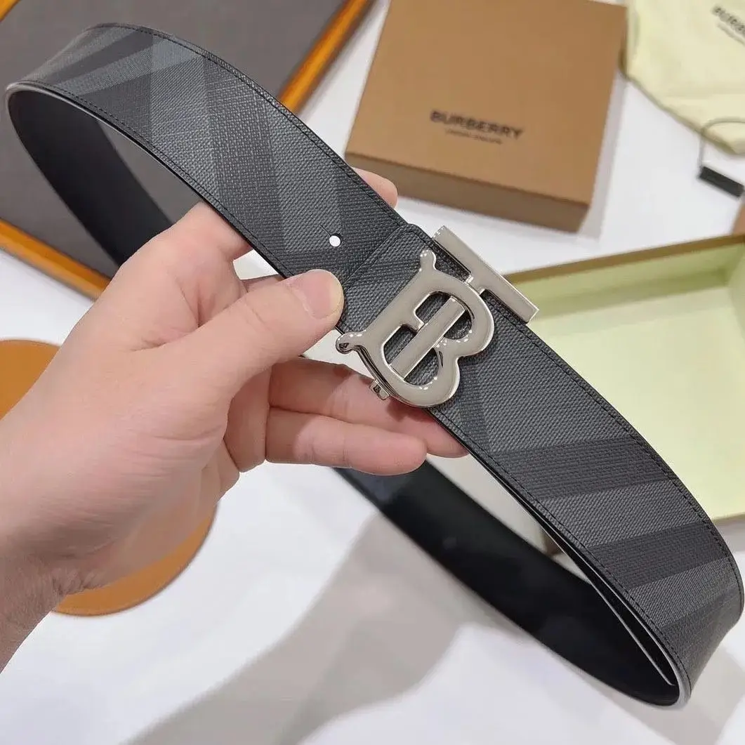 Burberry House Check Belt — photo 11 of 14