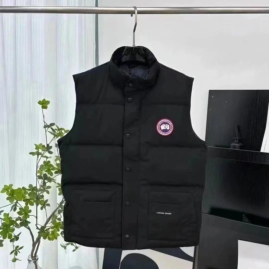 The North Face x Gucci GG Supreme Down Vest — photo 14 of 15
