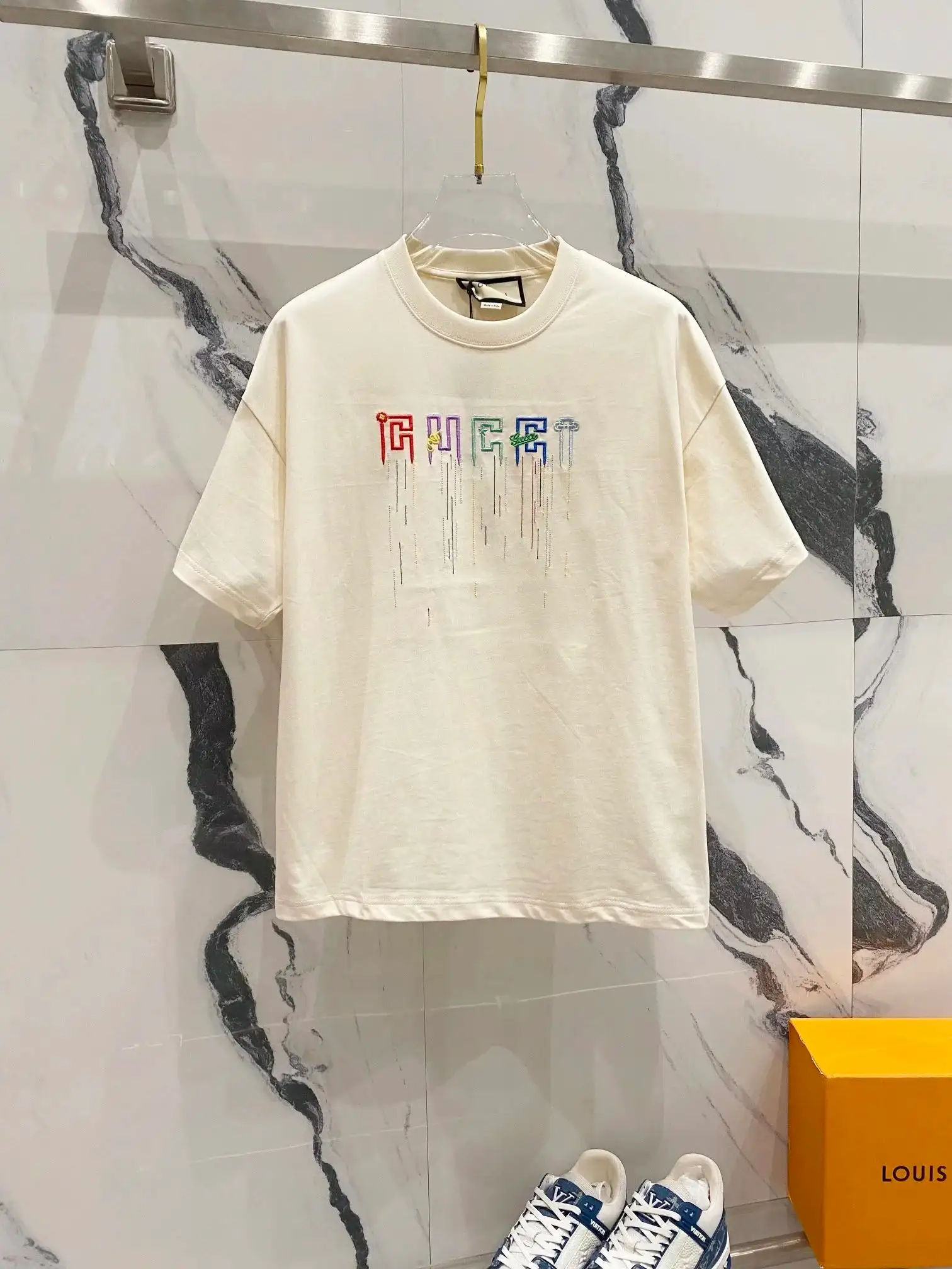 Gucci T-shirt 1 — photo 4 of 11