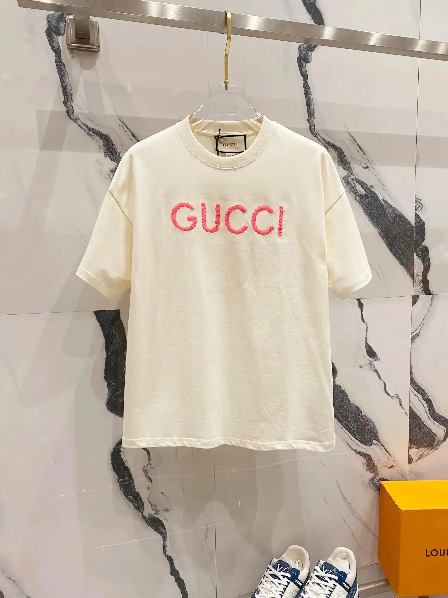 Gucci T-shirt 1 — photo 9 of 11