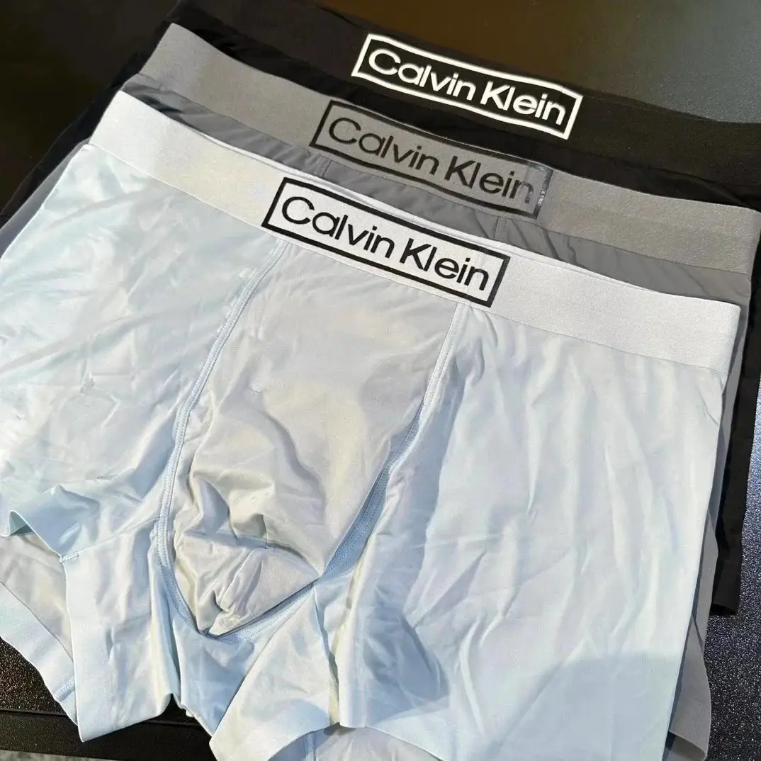 Calvin Klein Underwear — photo 5 of 8