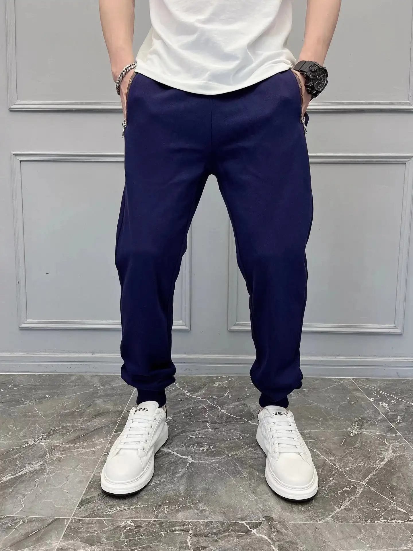 Louis Vuitton jeans — photo 5 of 6