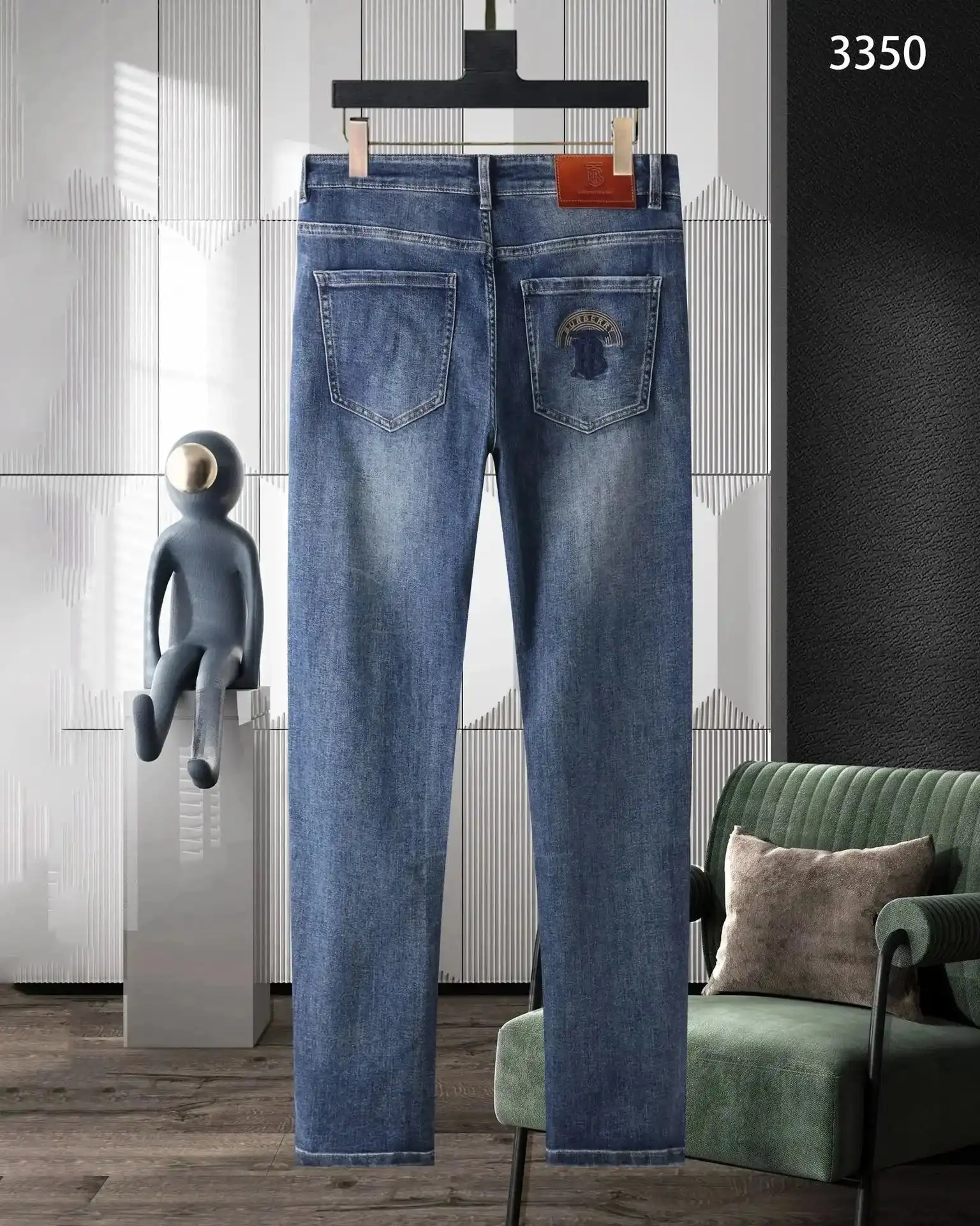 Burberry jeans — photo 3 of 4