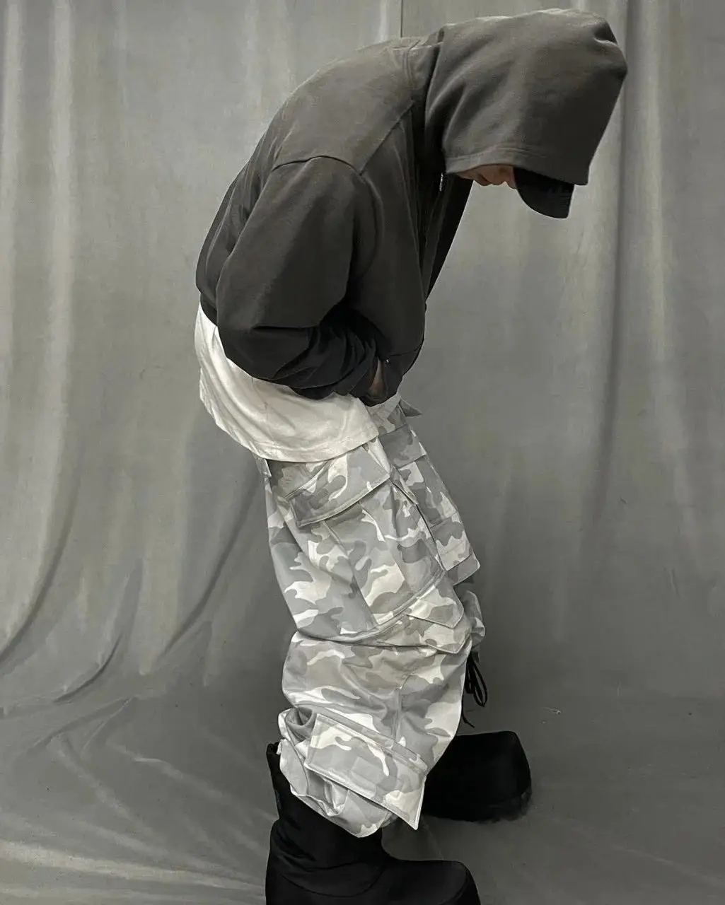 Balenciaga Cargo Pants — photo 4 of 9