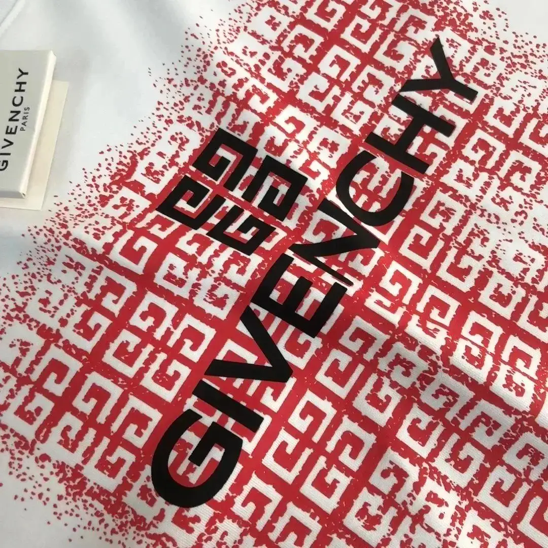 Givenchy/The North Face T-shirt（39 STYLE TOP） — photo 5 of 11