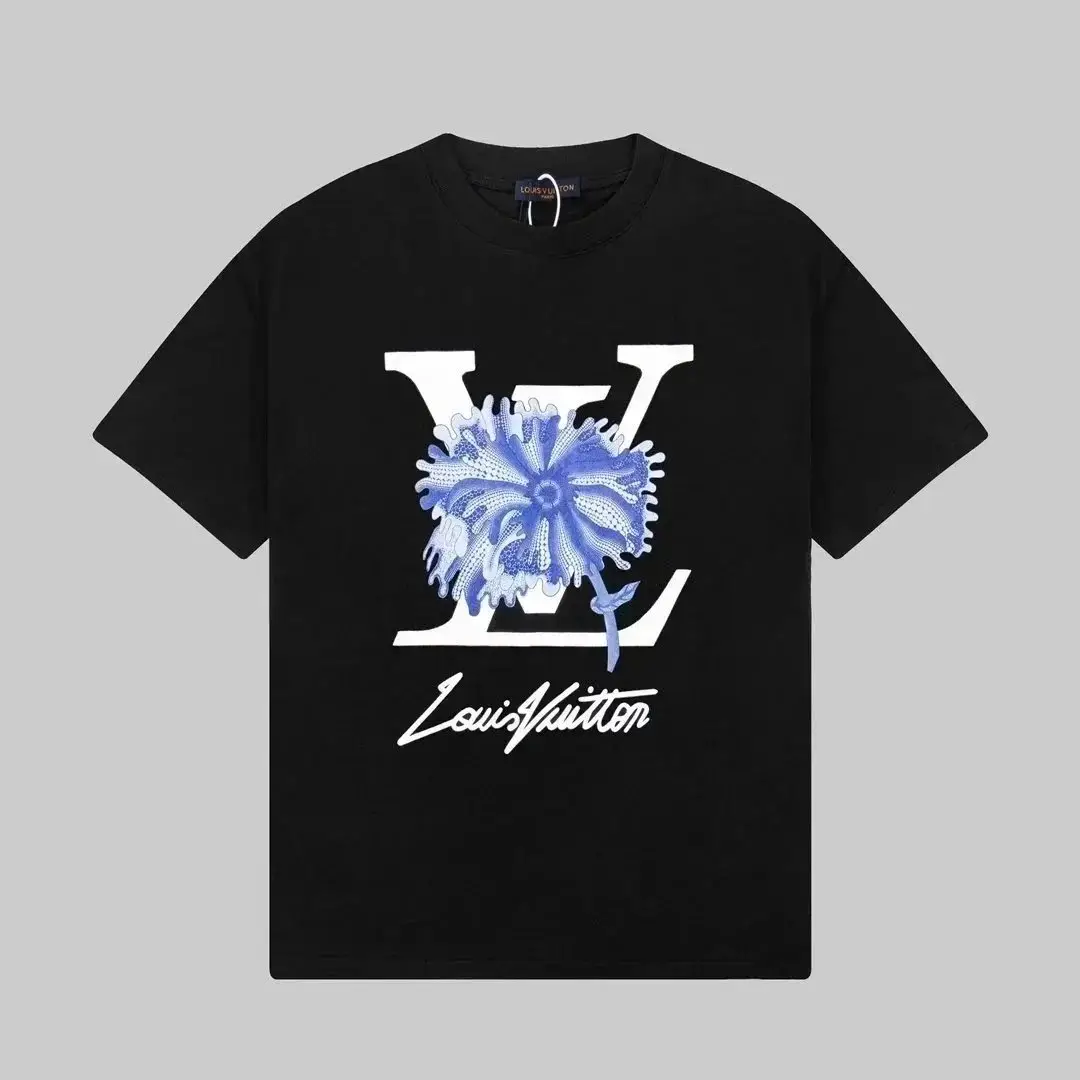 Louis Vuitton T-shirt — photo 8 of 9