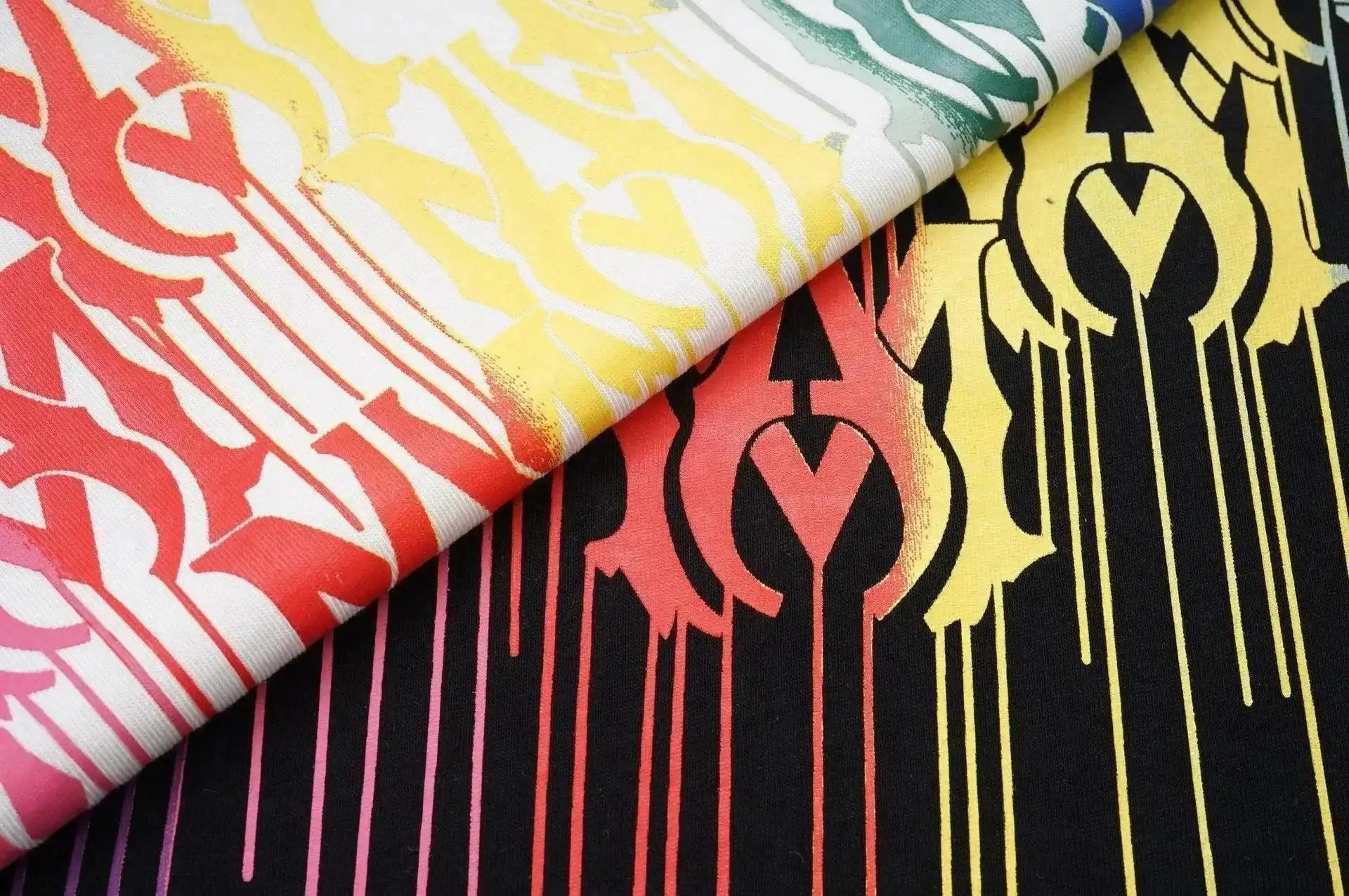 AMIRI Heart Logo T-Shirt — photo 4 of 12