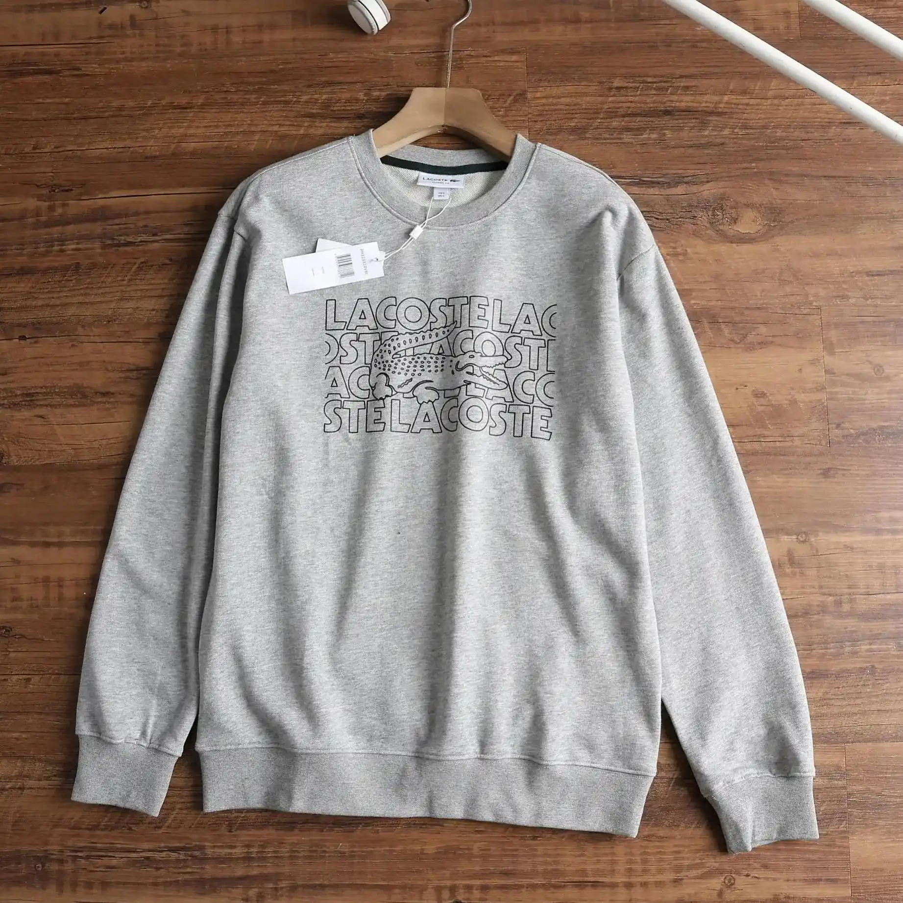 Lacoste Crocodile Graphic Long Sleeve Sweatshirt — photo 14 of 14