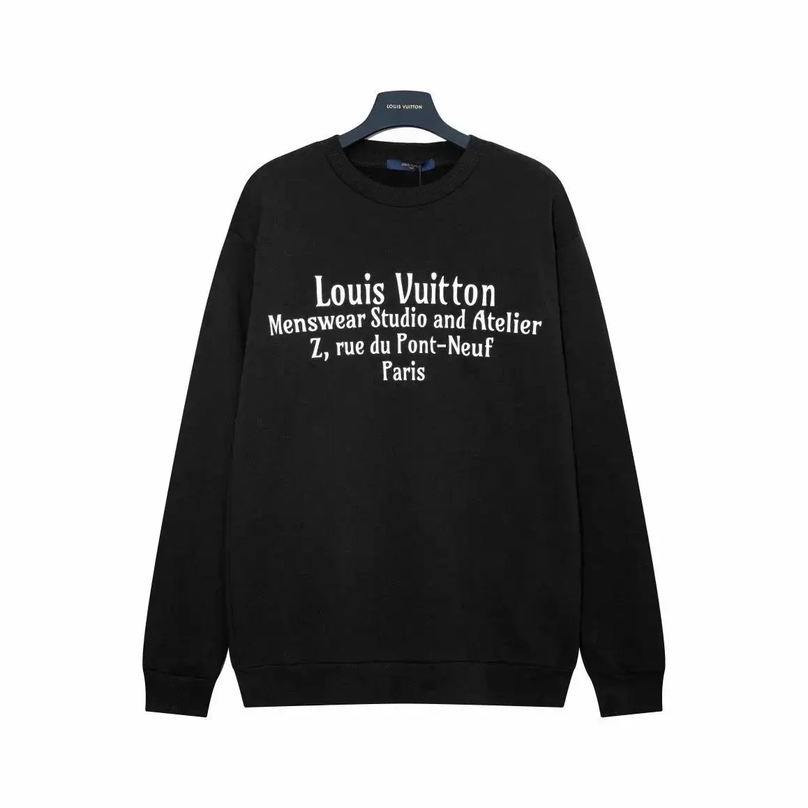Louis Vuitton LV Fashionable and simple Baita pullover sweater is comfortable and breathable — photo 13 of 14