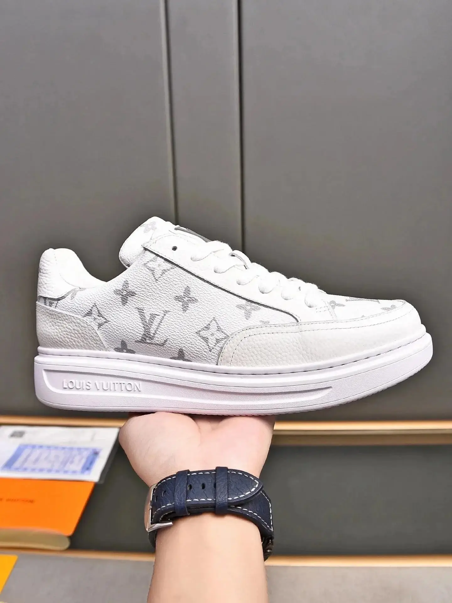 LV Shoes — photo 2 of 7