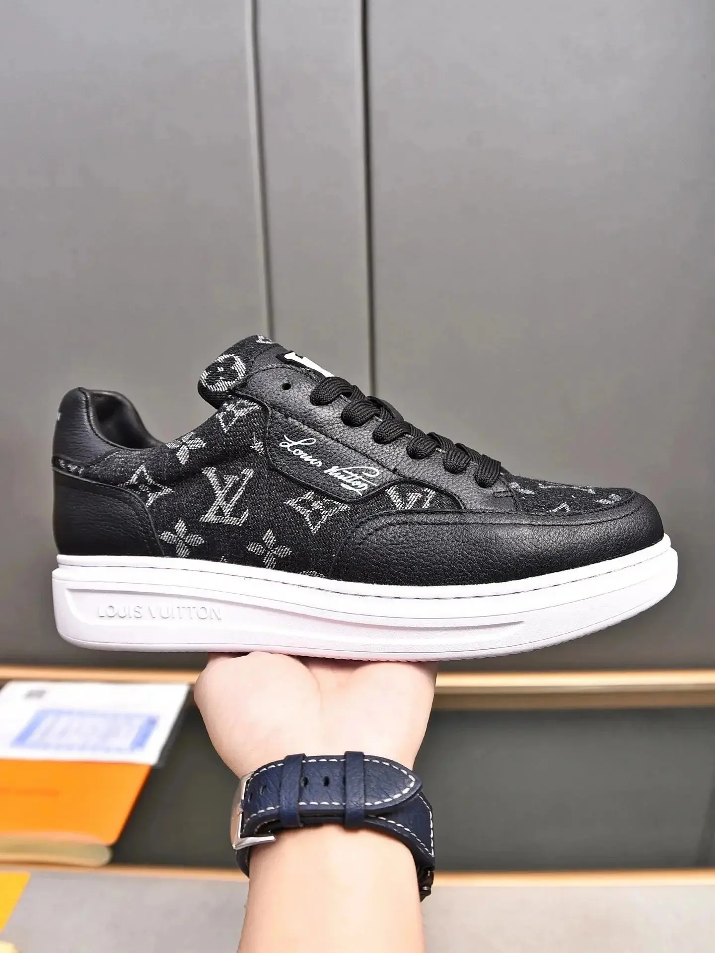 LV Shoes — photo 4 of 7