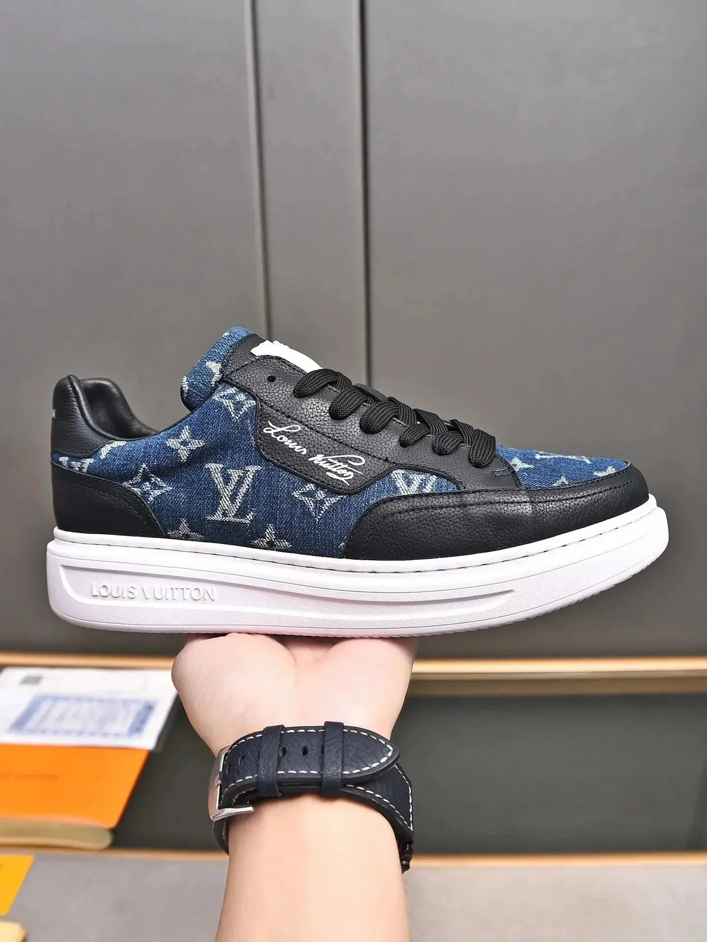 LV Shoes — photo 6 of 7