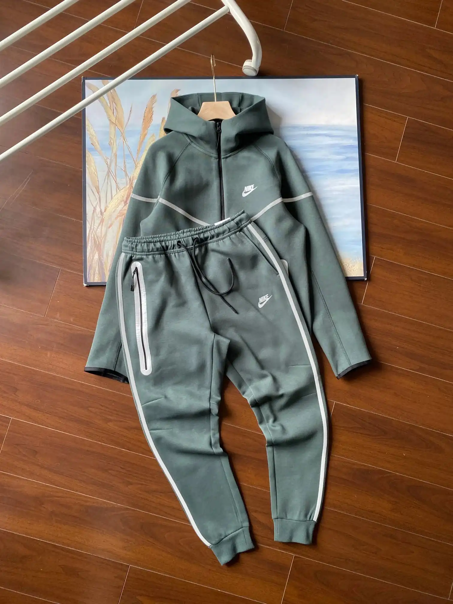 Nike Tech Fleece Hoodie & Pants Set — photo 10 of 14