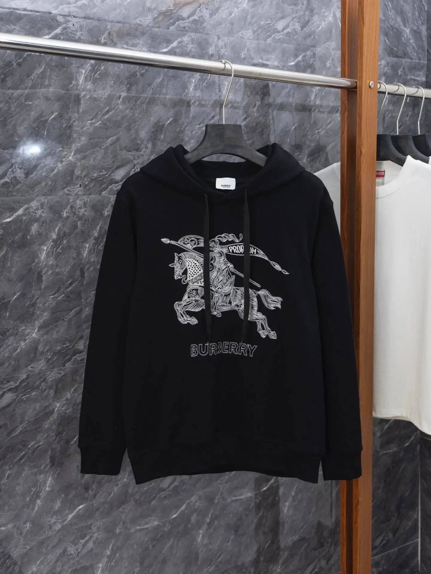 Burberry Vintage Check Hoodies / Hooded Jackets / Sweatshirts / Sweaters — photo 10 of 11