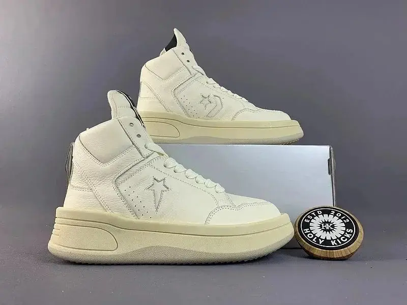 Converse — photo 9 of 14