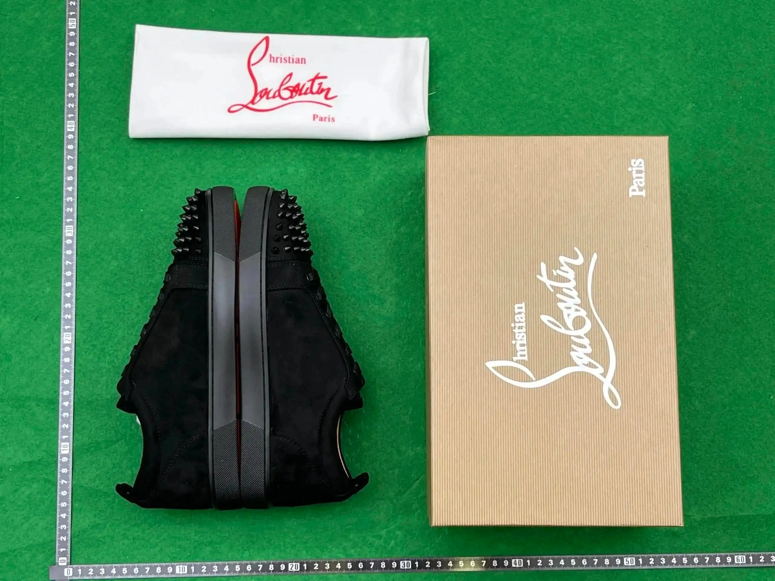 Louis Junior Spikes