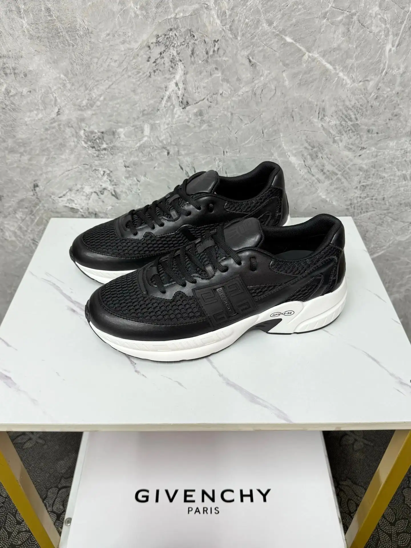 Givenchy Chunky Sneakers — photo 7 of 15