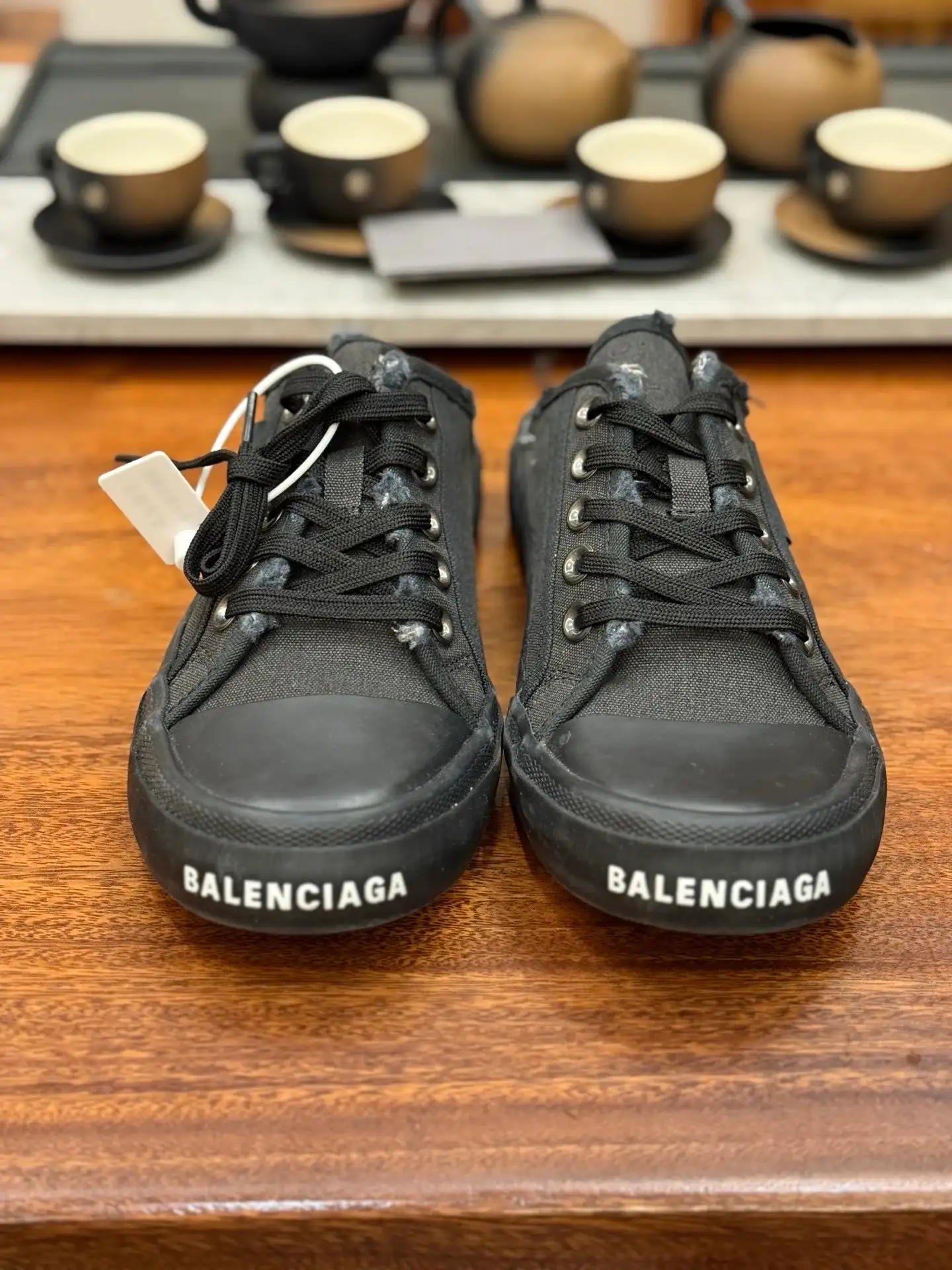 Balenciaga Chunky Sneakers — photo 2 of 15