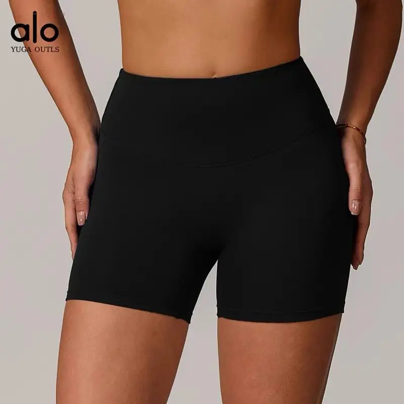 Alo Activewear — photo 10 of 15