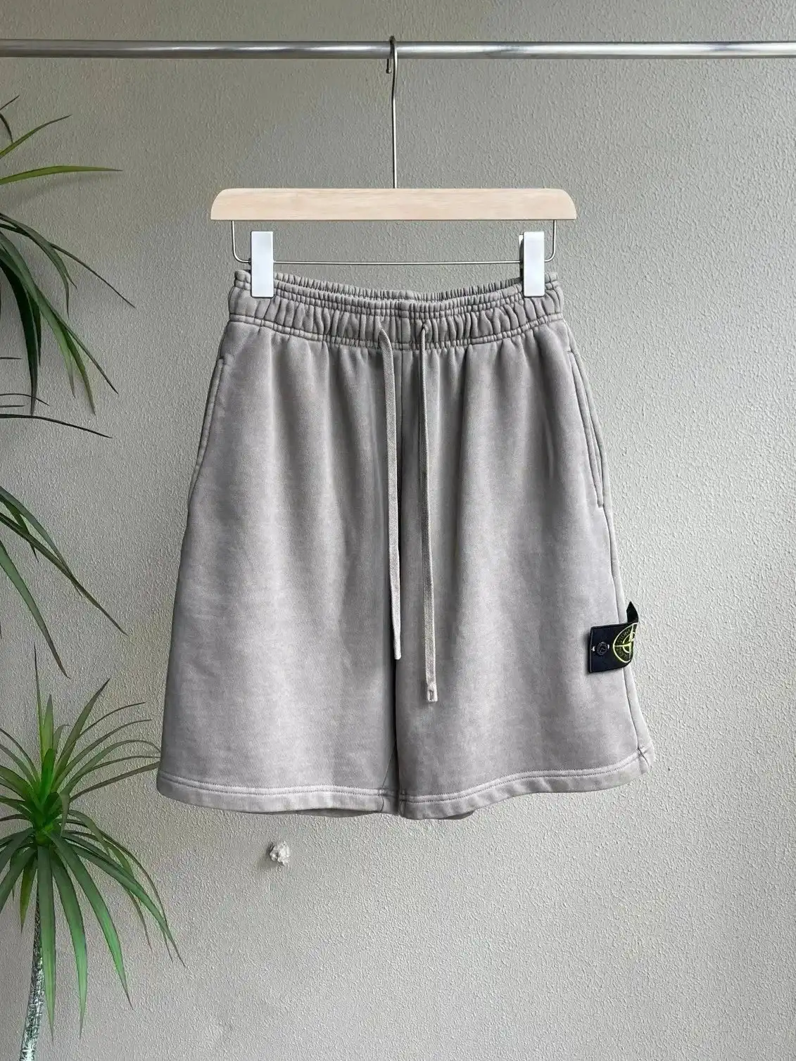 Design Shorts — photo 2 of 6