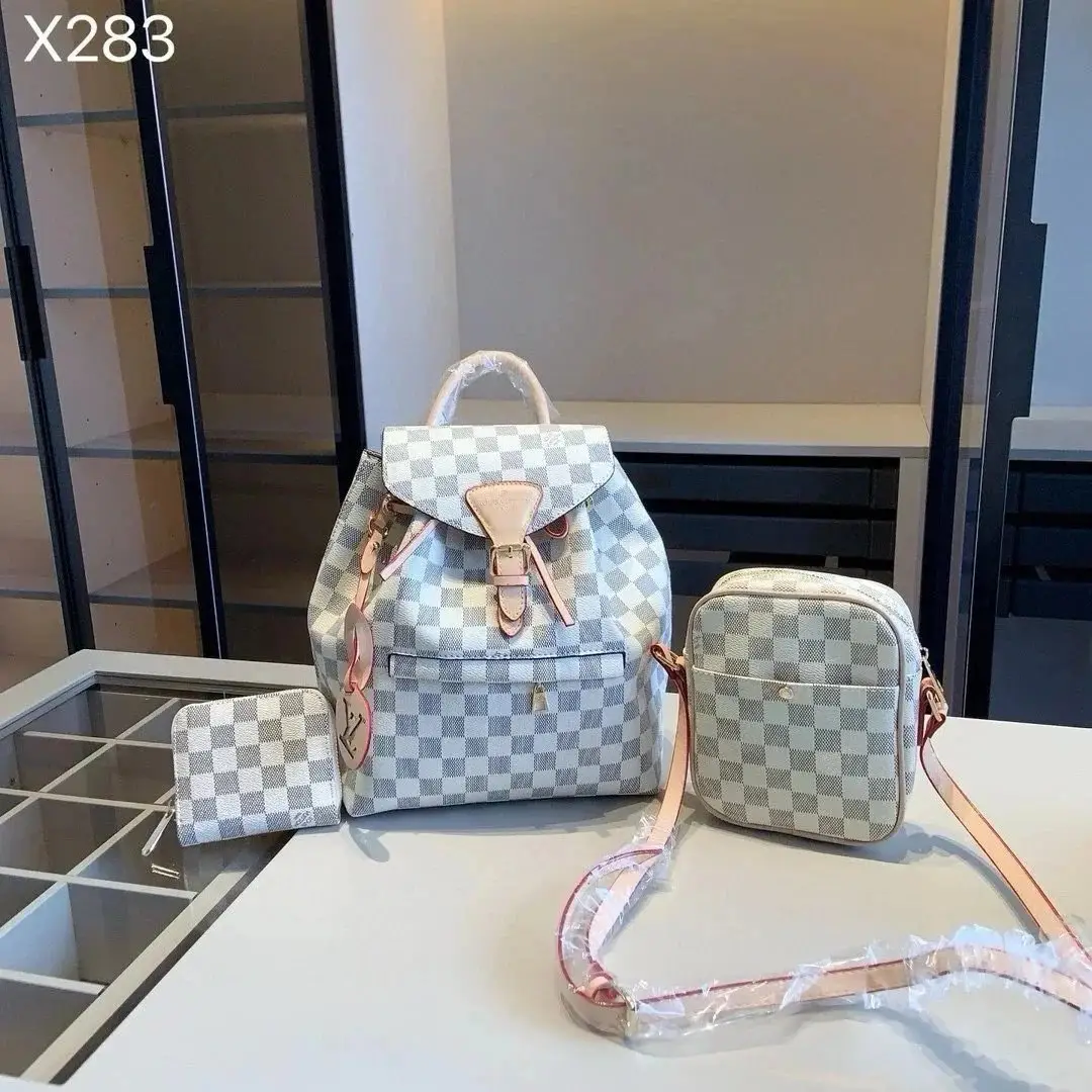 Louis Vuitton Backpacks — photo 6 of 14