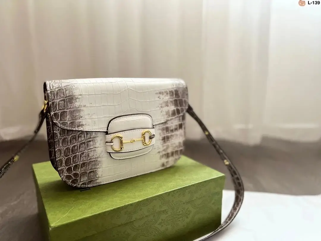 Balenciaga Handbags — photo 2 of 14