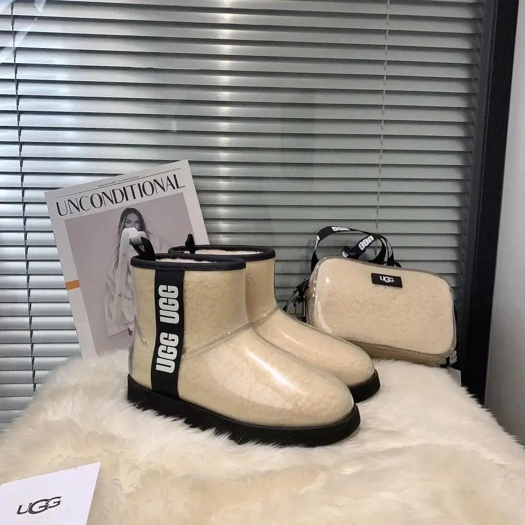 Ugg Snow Boots — photo 9 of 9