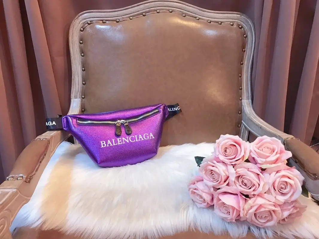 Balenciaga Belt Bags — photo 4 of 9
