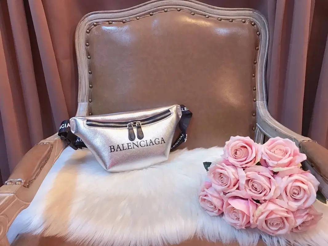 Balenciaga Belt Bags — photo 9 of 9