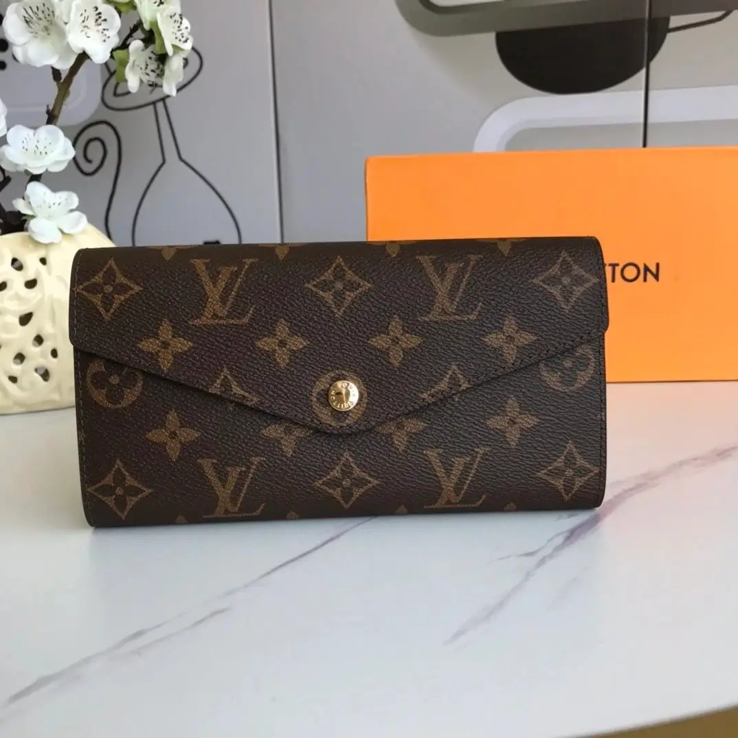 Louis Vuitton Long Wallet — photo 2 of 13