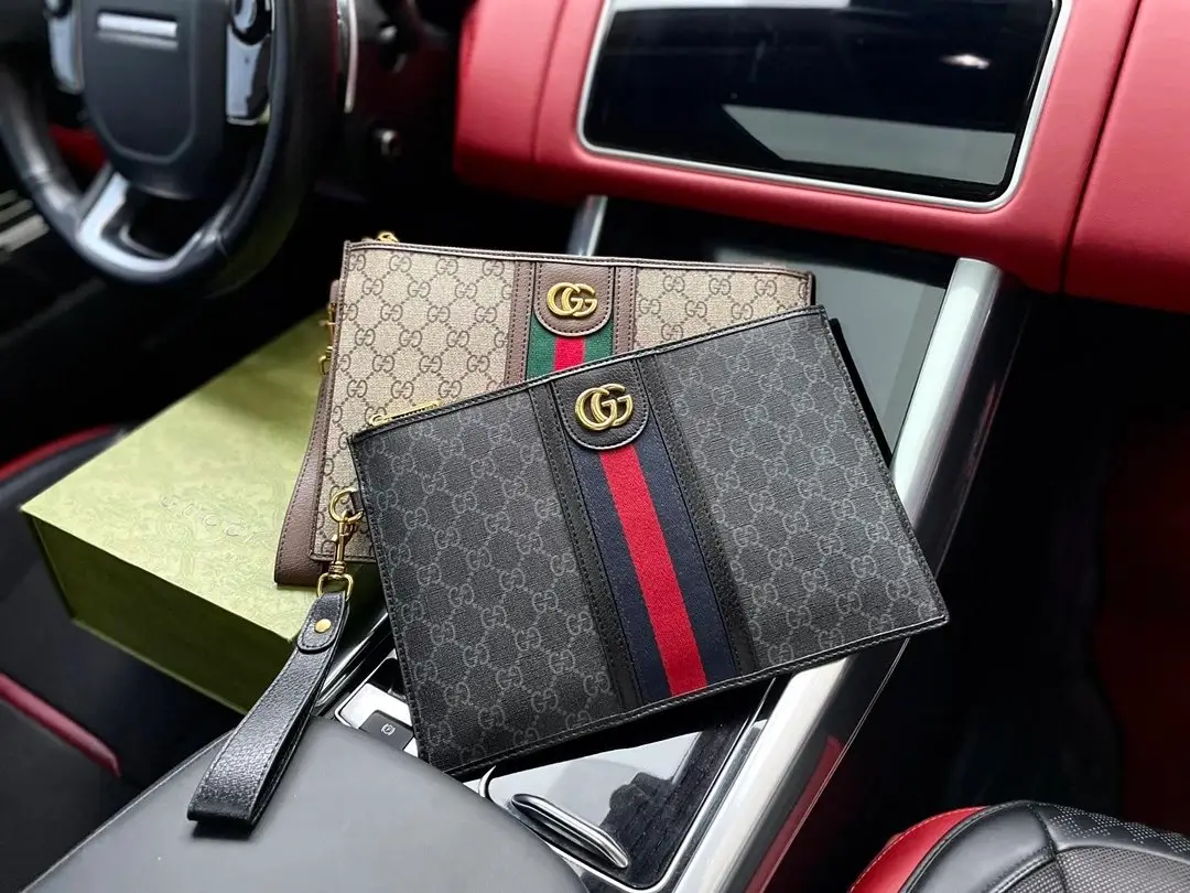Gucci Handbags — photo 15 of 15