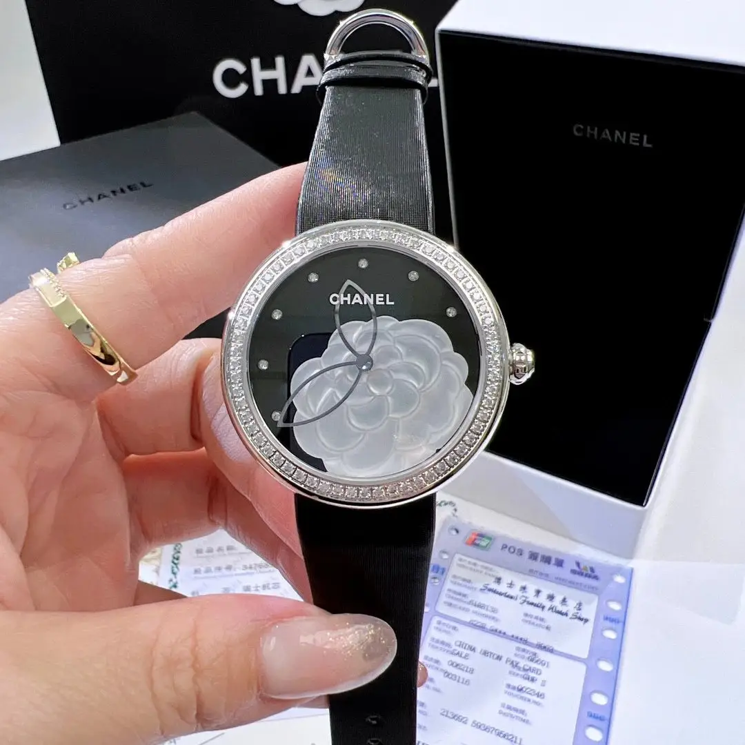 Chanel Quartz Watch — photo 3 of 6