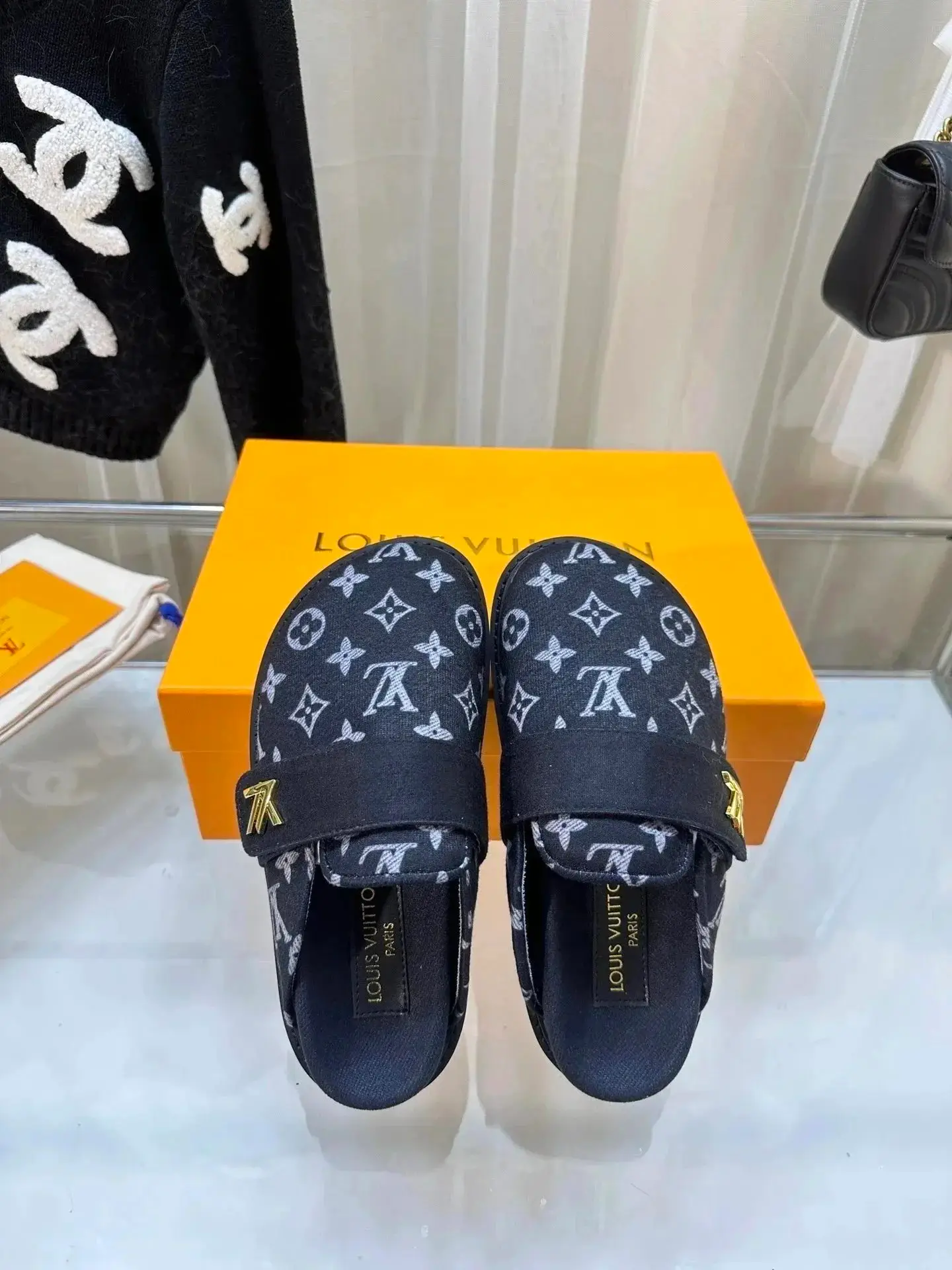 Louis Vuitton Loafers — photo 4 of 14