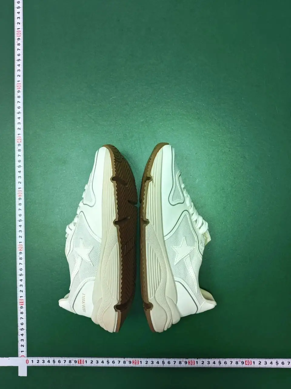 Golden Goose Deluxe Brand Chunky Sneakers — photo 4 of 4