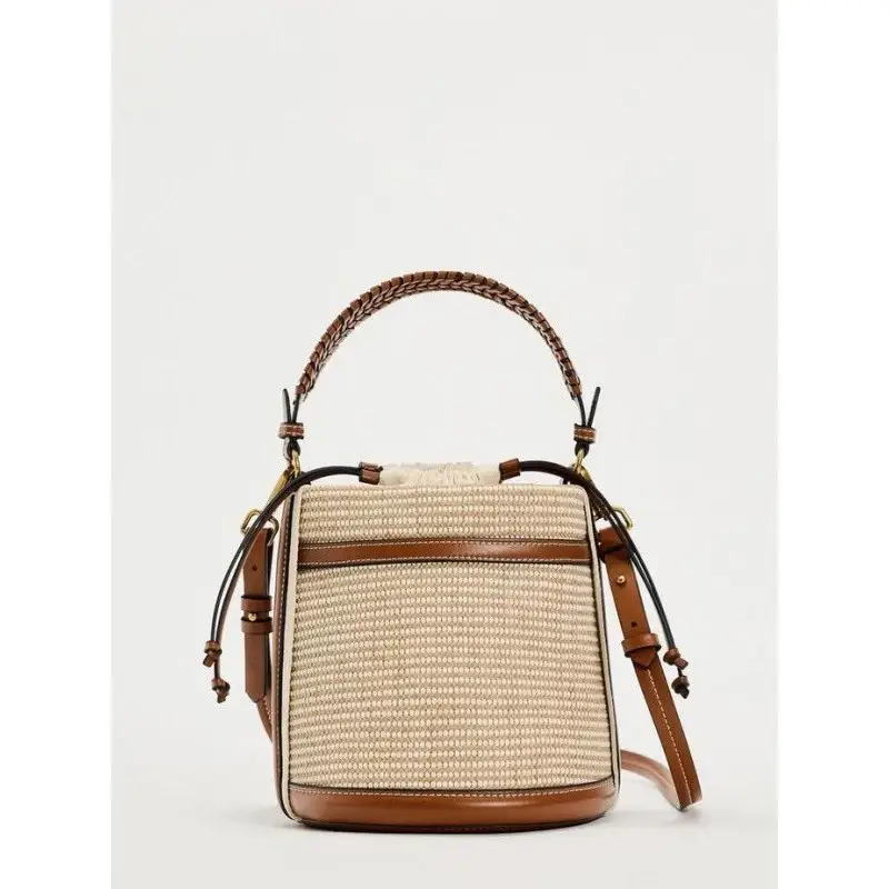Bottega Veneta Bucket Bag — photo 2 of 5